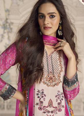 Pink crerpe silk mirror work designer plazzo suit 4