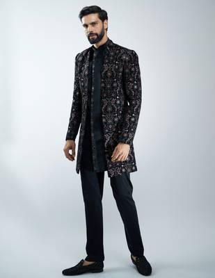 black velvet embroidered indo-western kurta pant set with mandarin collar  4