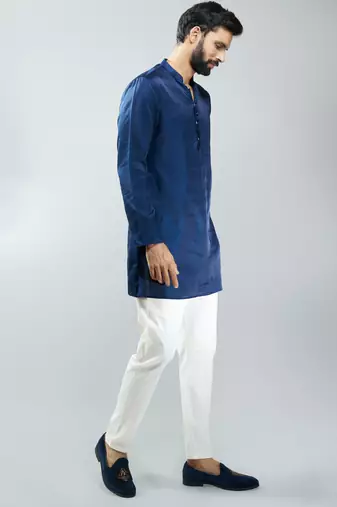 silk blend kurta with cream cotton lycra pyjama 