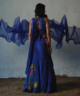 Blue embroidered chiffon saree 3