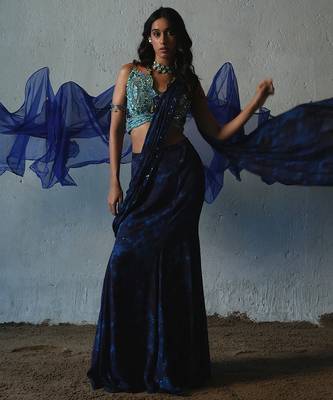Blue embroidered chiffon saree 4