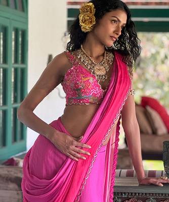 Pink embroidered chiffon saree 4