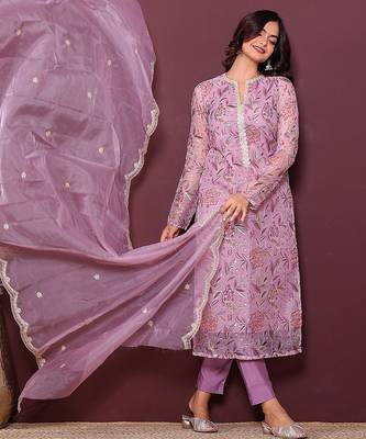 pink embroidered thread work kurta with trousers & dupatta 3