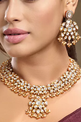 Gold plated kundan necklace set