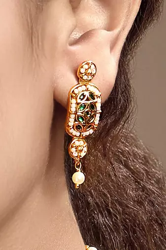 Gold plated kundan green stones choker necklace set