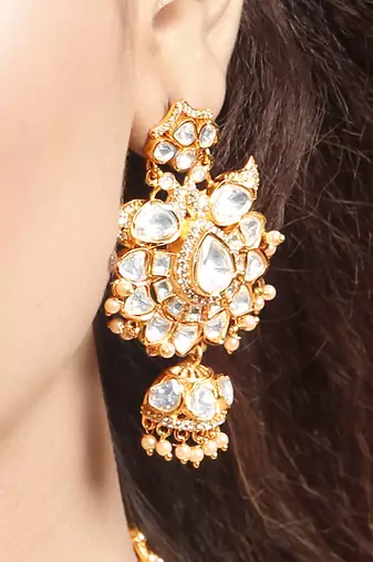 Gold plated kundan necklace set