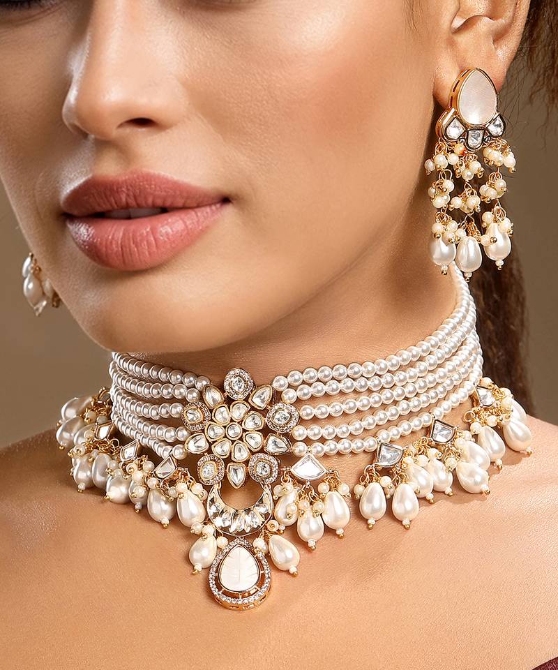 Gold plated kundan pearl choker necklace set
