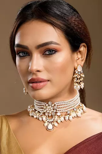 Gold plated kundan pearl choker necklace set