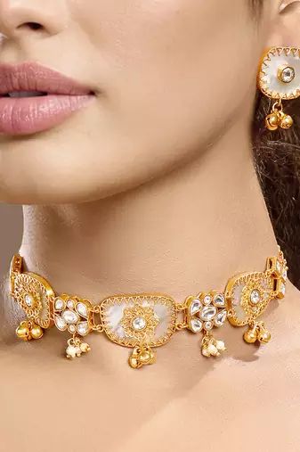 Gold plated kundan choker necklace set