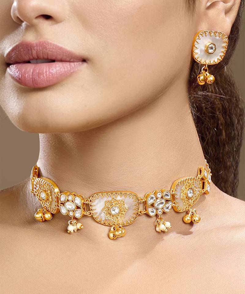 Gold plated kundan choker necklace set