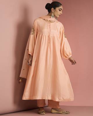 peach opara silk kurta set 1