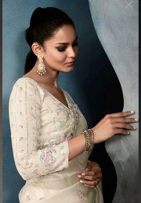 ivory gold crushed saree with thread sequin work 2