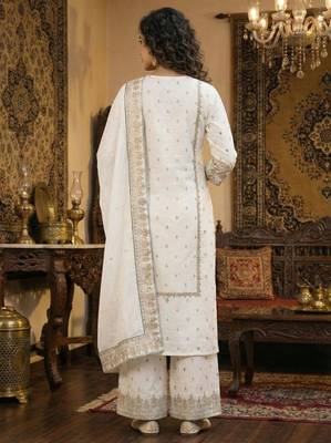 White golden-work cotton kurta set with embroidered dupatta 2