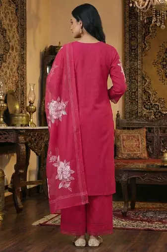Red floral printed cotton kurta set with dupatta