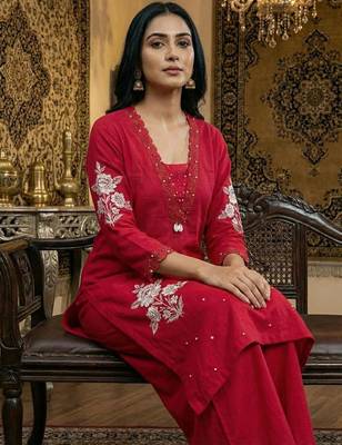 Red floral printed cotton kurta set with dupatta 4
