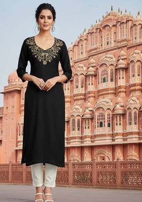 Black embroidered rayon kurta set 1