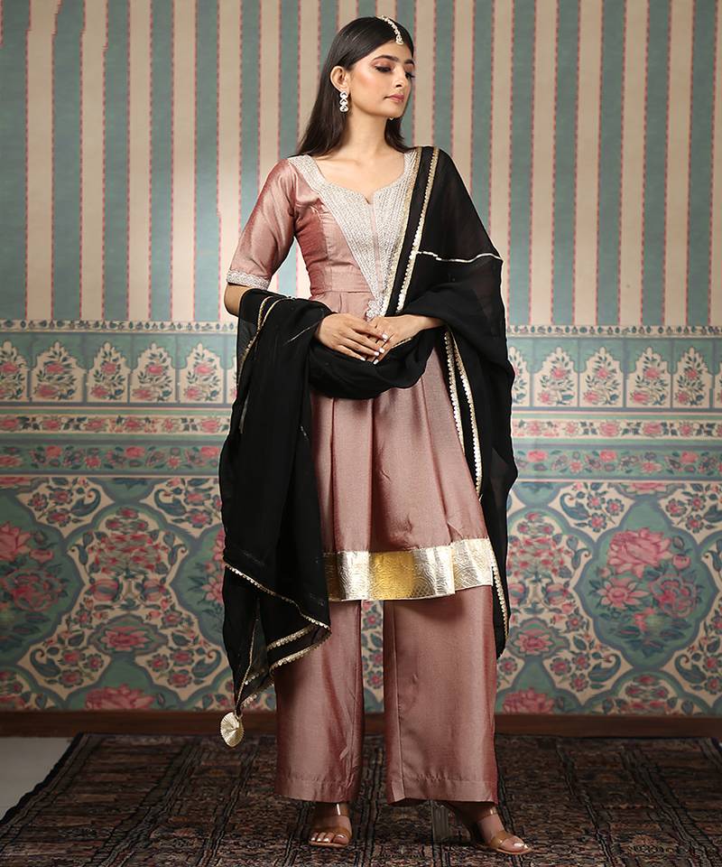 Pink embroidered silk blend kurta set