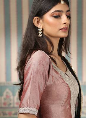 Pink embroidered kurta set 5