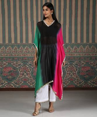 Multicolor embroidered organza kaftan set 3
