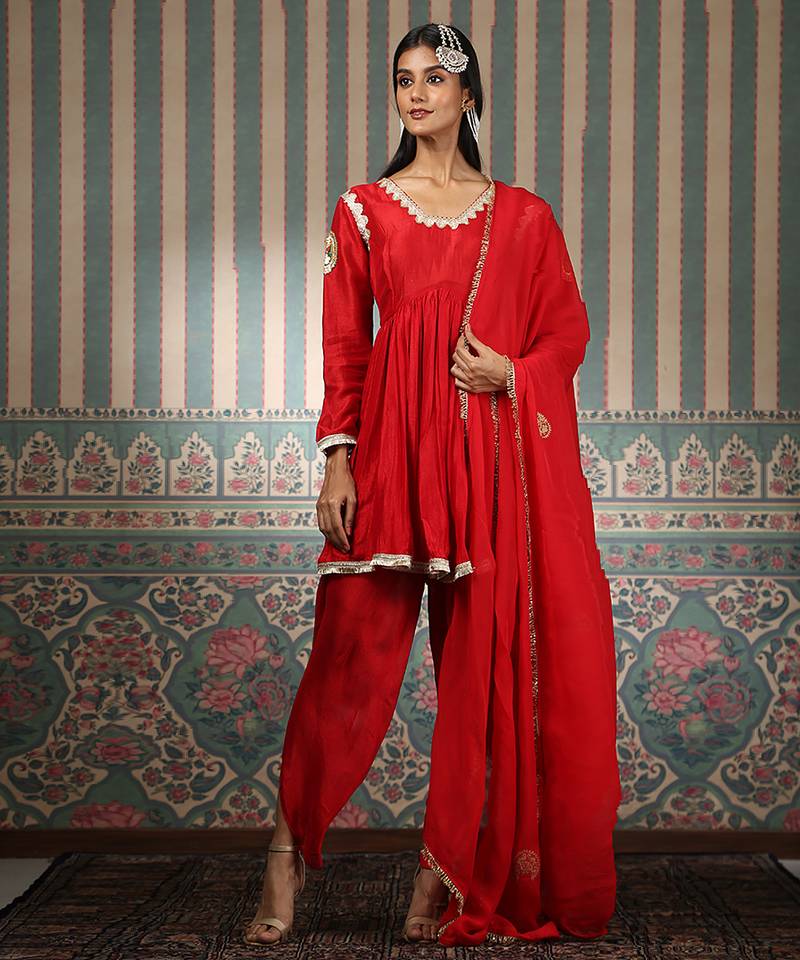 Red embroidered silk blend kurta set