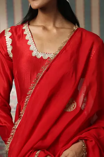 Red embroidered kurta set