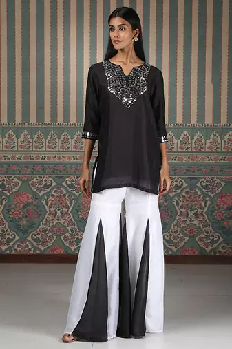 Black embroidered silk blend kurta set