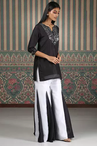 Black embroidered kurta set