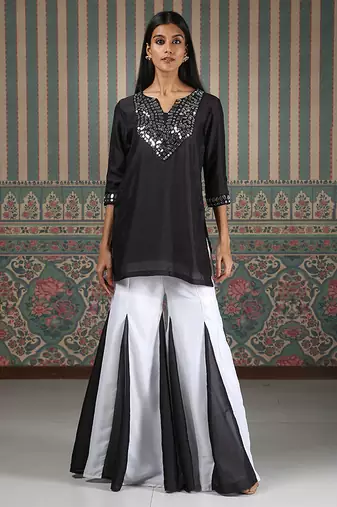 Black embroidered kurta set