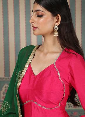 Pink embroidered anarkali set 5