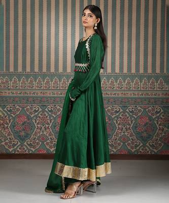 Green embroidered anarkali set 2