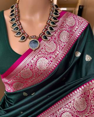 dark green banarasi silk saree with zari weaving work 2