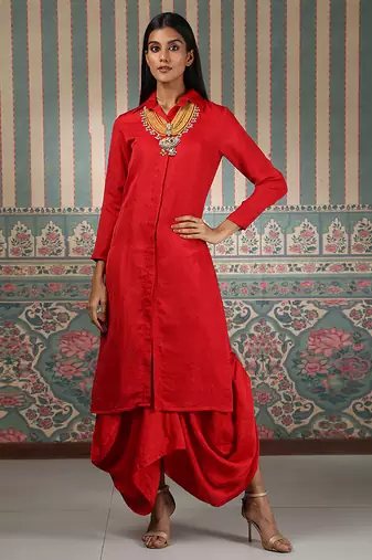 Red embroidered Kurta set