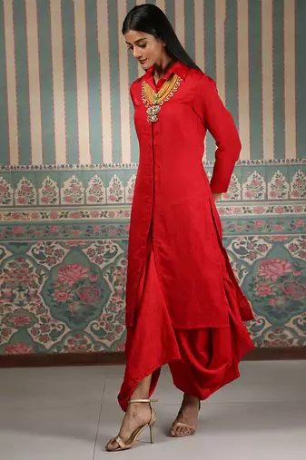 Red embroidered Kurta set
