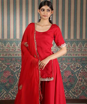 Red embroidered sharara set 5