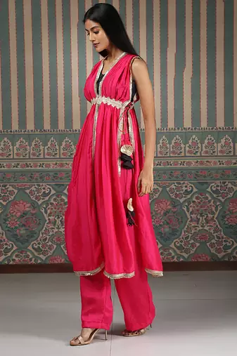 Pink embroidered kurta set