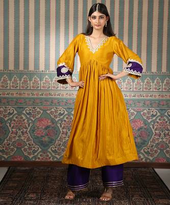 Mustard embroidered kurta set 2