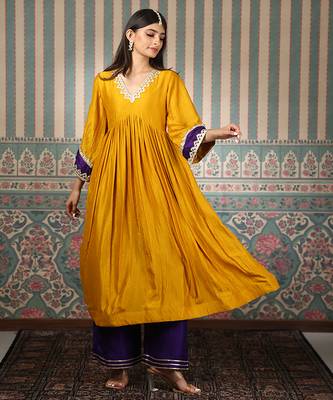 Mustard embroidered kurta set 4
