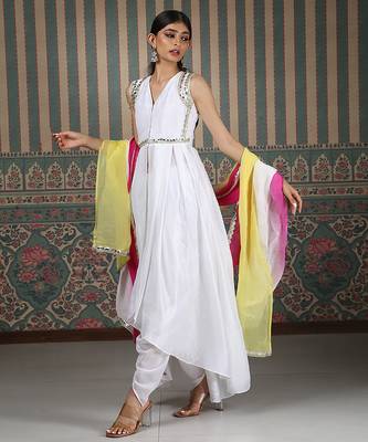 White embroidered kurta set 3