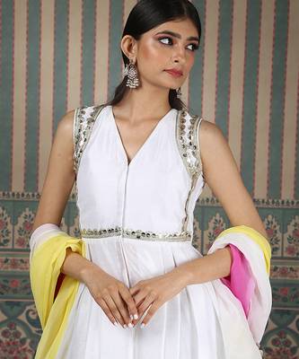 White embroidered kurta set 5