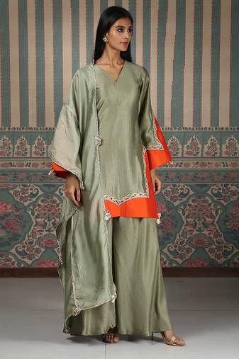 Green embroidered silk blend kurta set