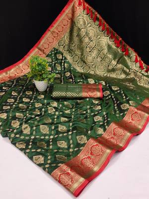 green color meenakari zari weaving soft art silk saree with unstiched blouse  5