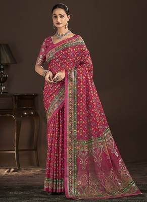 rani pink  position foil digitally printed saree with blouse 1