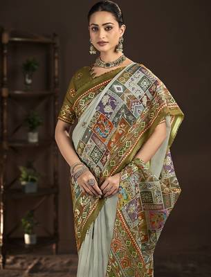 grey  position foil digitally printed saree with blouse 2