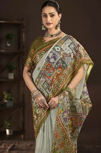 grey  position foil digitally printed saree with blouse