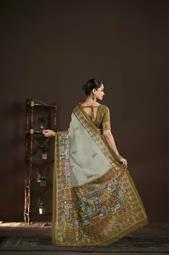grey  position foil digitally printed saree with blouse