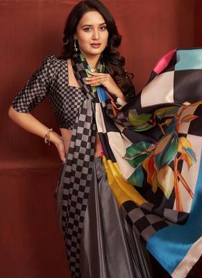 abstract printed crepe art silk saree with printed blouse 3