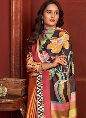 abstract printed crepe art silk saree with printed blouse 3