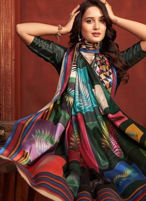 abstract printed crepe art silk saree with printed blouse 4