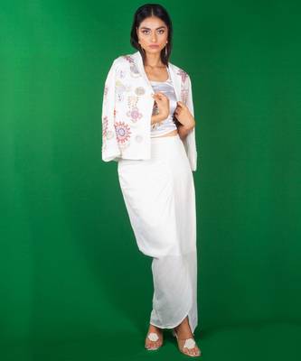 White embroidered linen co ord set 4