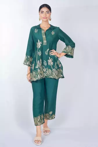 Green embroidered linen kurta set